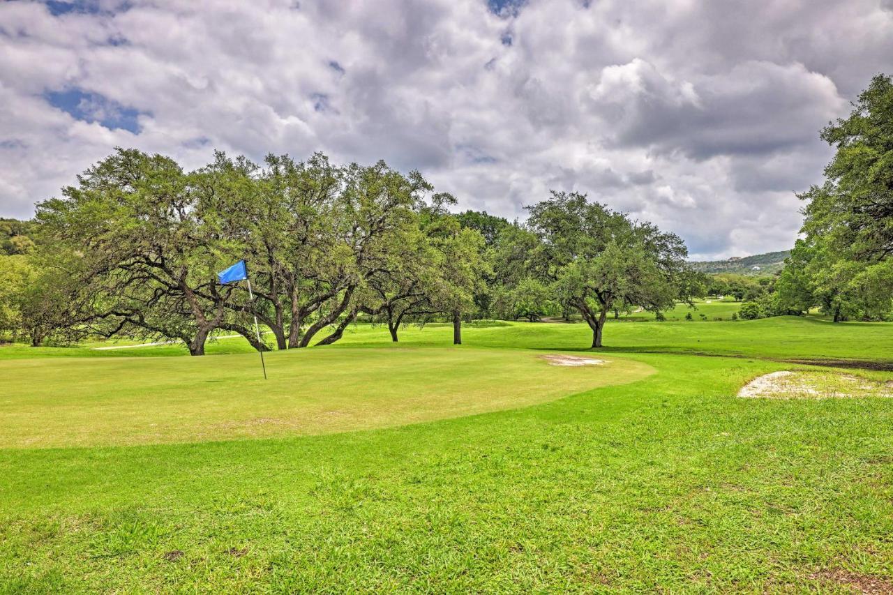 Modern Lakeside Golf Course Retreat With Deck! 캐니언 레이크 외부 사진